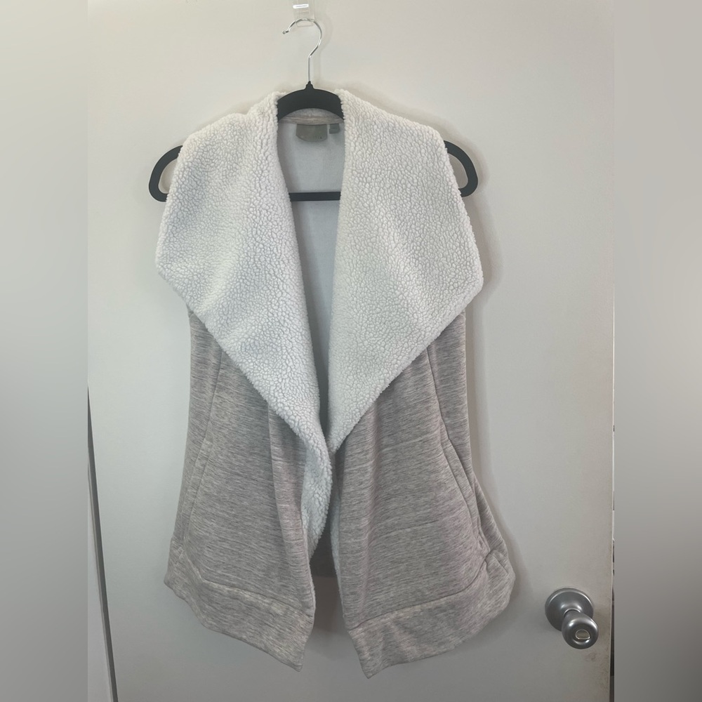 Athleta long line heathered vest - Size XS - Picture 9 of 10